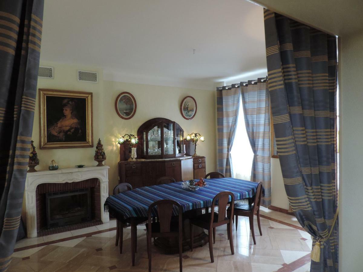 Bed and Breakfast Sees Chez Vous Экстерьер фото