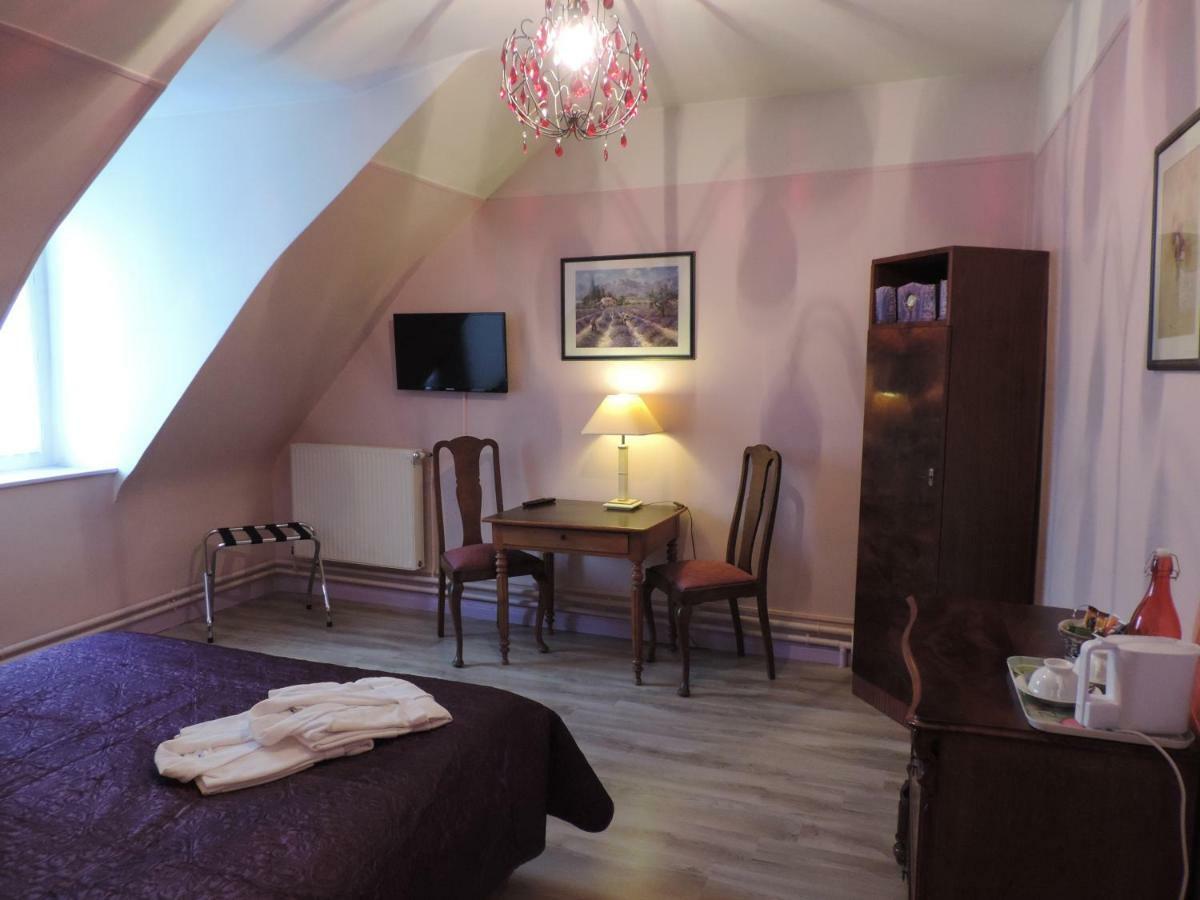 Bed and Breakfast Sees Chez Vous Экстерьер фото
