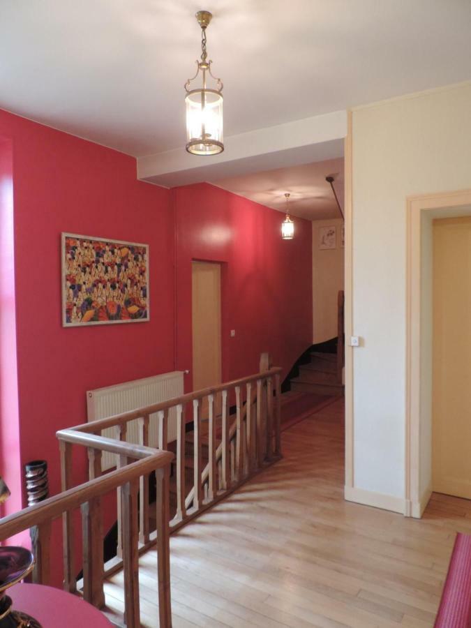 Bed and Breakfast Sees Chez Vous Экстерьер фото