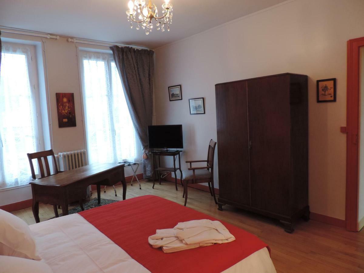 Bed and Breakfast Sees Chez Vous Экстерьер фото