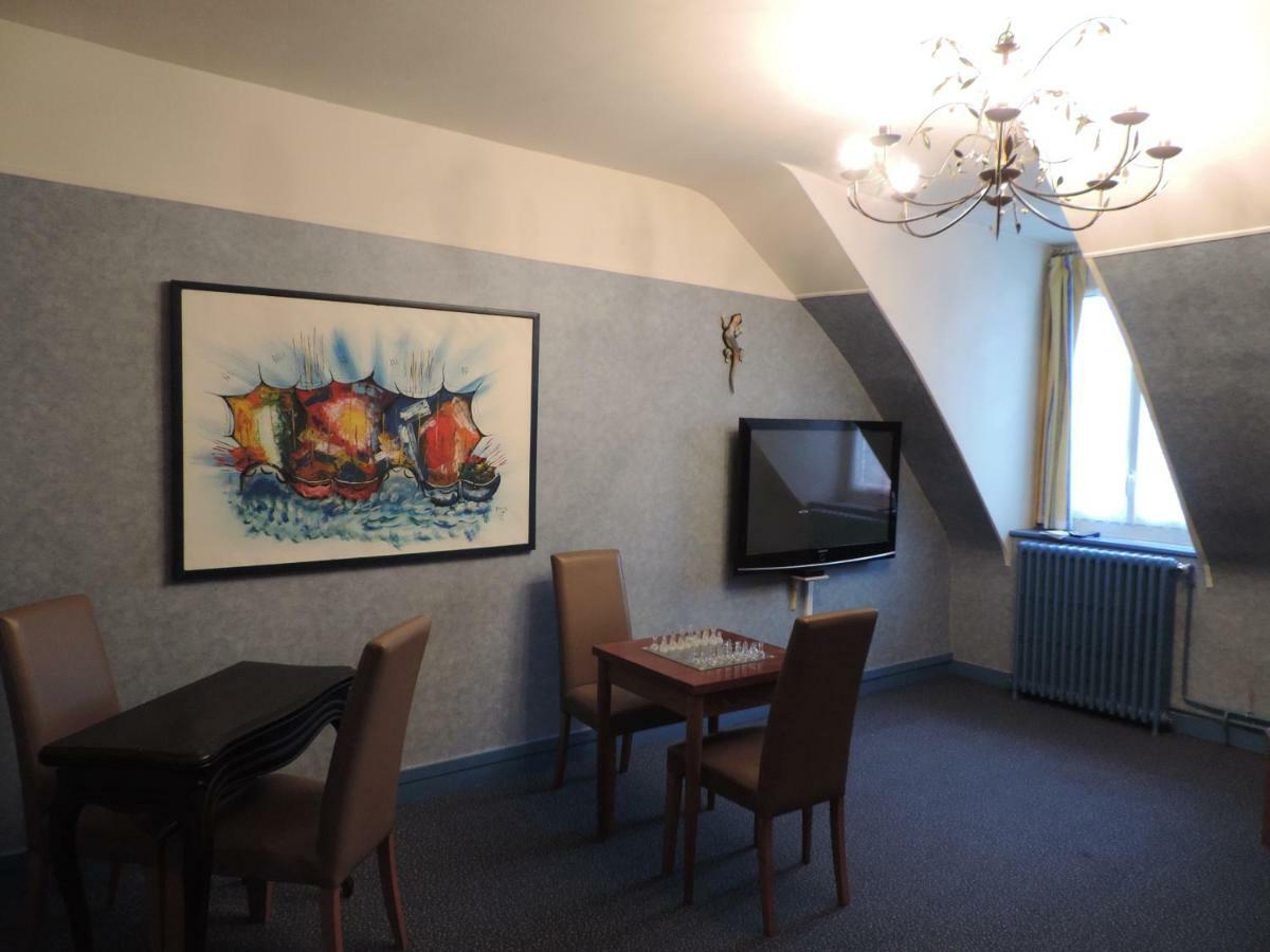 Bed and Breakfast Sees Chez Vous Экстерьер фото