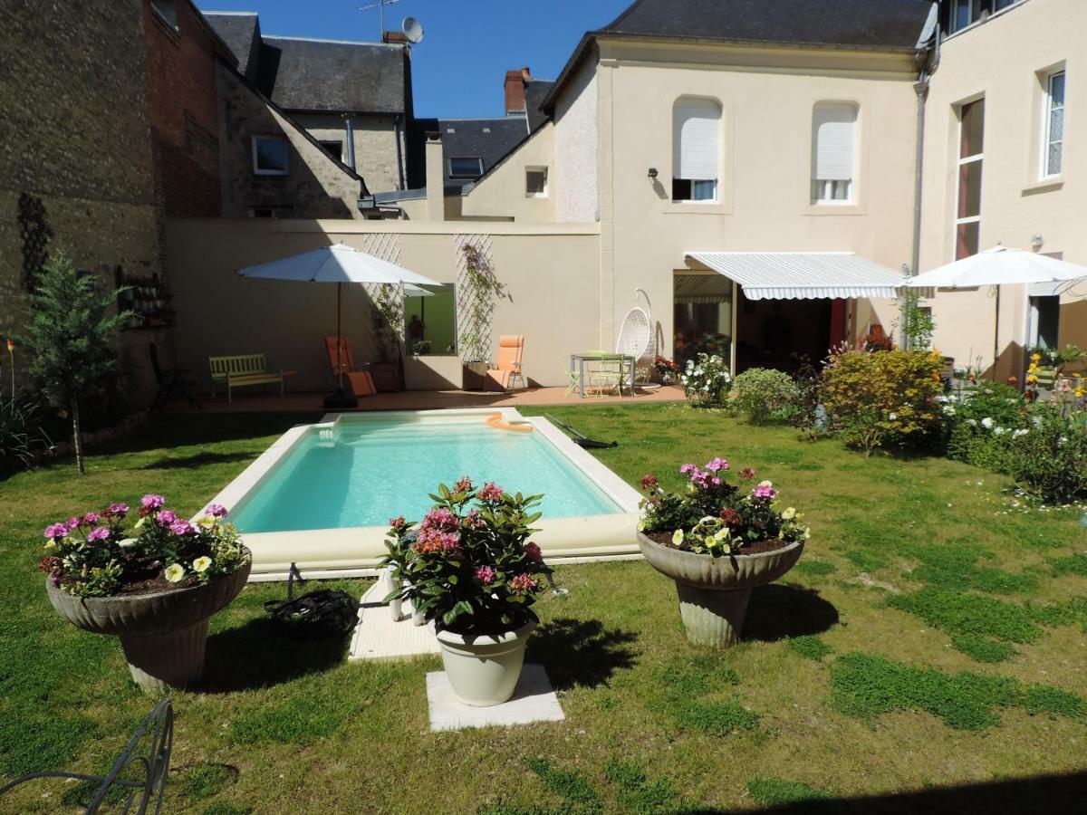 Bed and Breakfast Sees Chez Vous Экстерьер фото