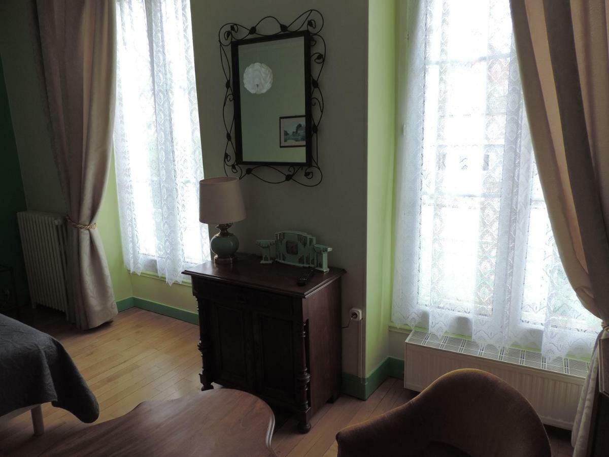 Bed and Breakfast Sees Chez Vous Экстерьер фото